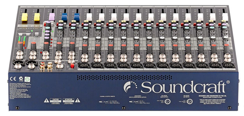 Mặt sau mixer soundcraft efx12