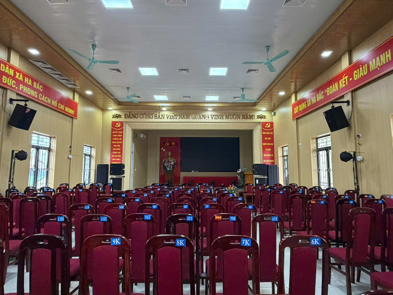 Giảm hiện tượng tiếng vang và dội âm